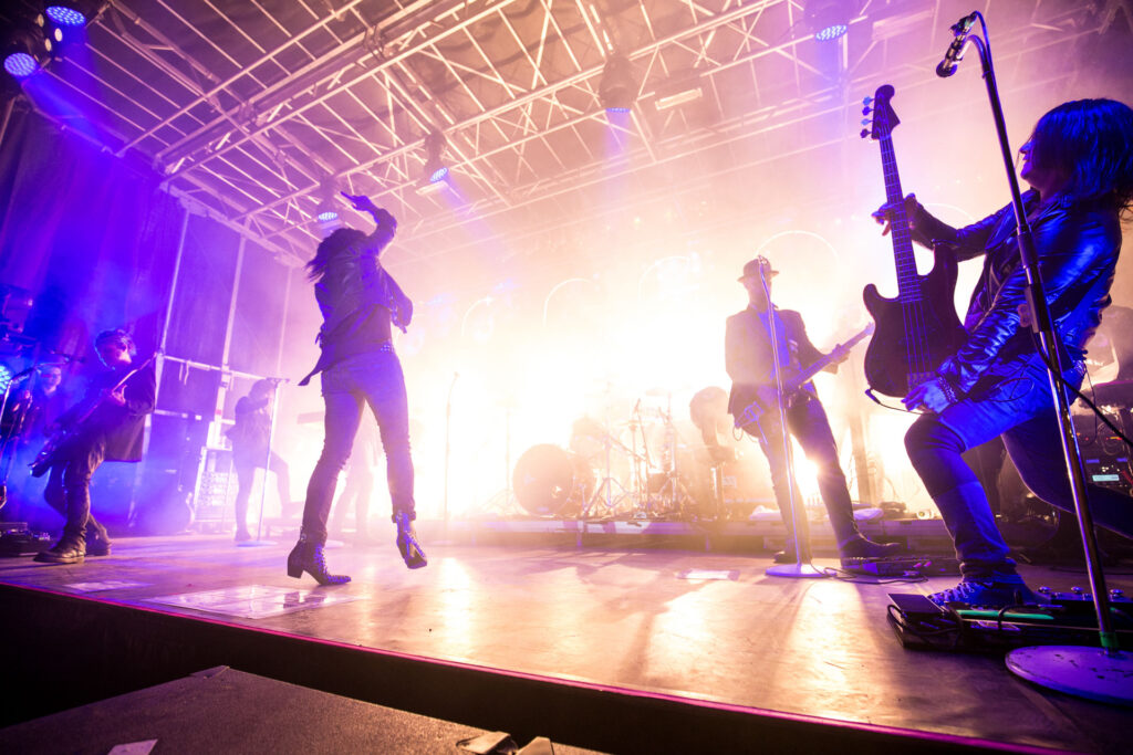Band live auf der Bühne beim Nena-Konzert 2016