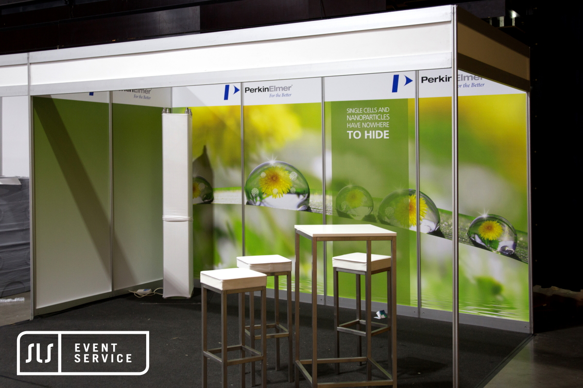Messestand von PerkinElmer mit Messebau und technischer Umsetzung durch SLS Eventservice